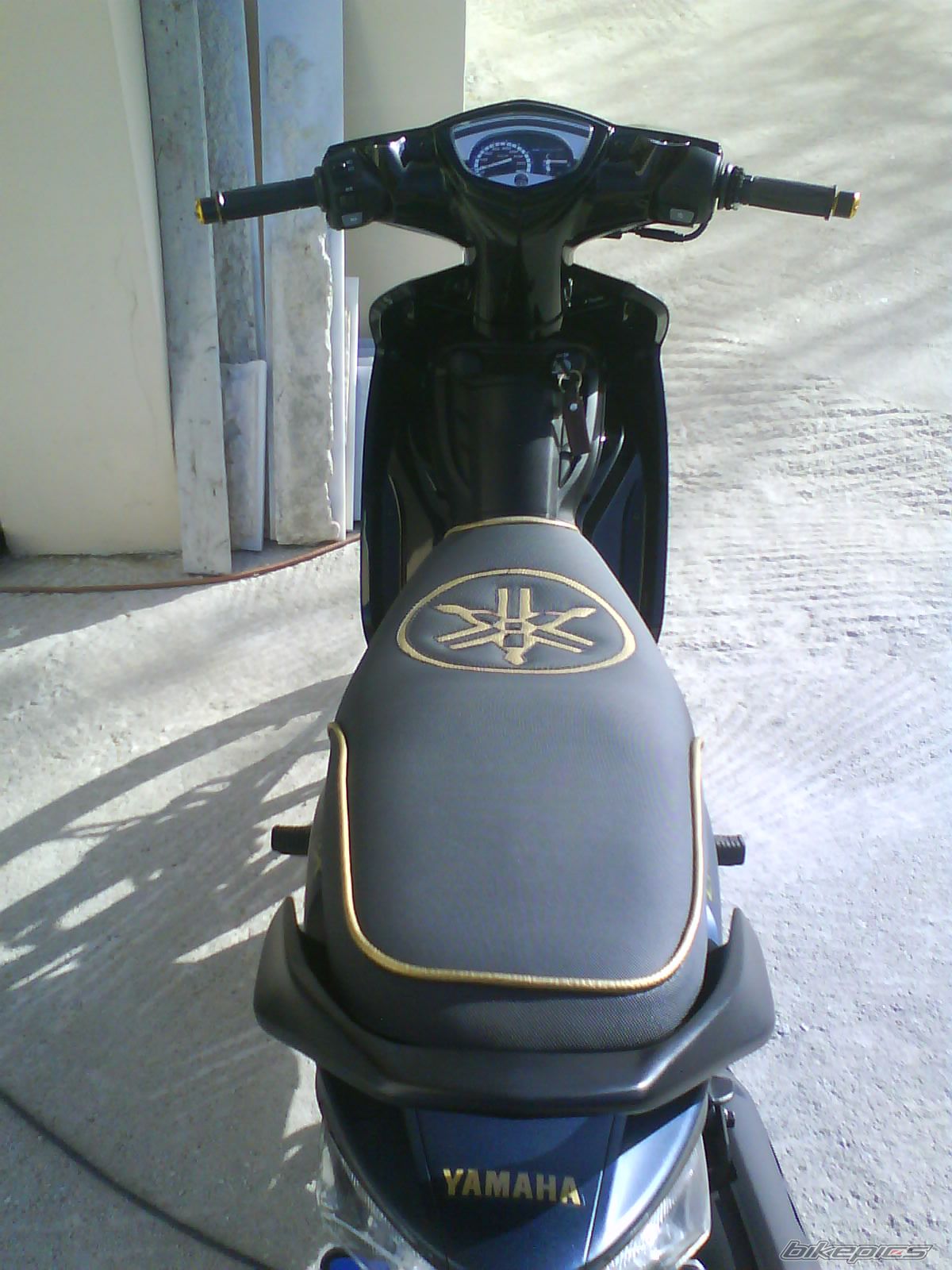 2011 YAMAHA CRYPTON R 137 | Picture 1872093 motorcycle photo
