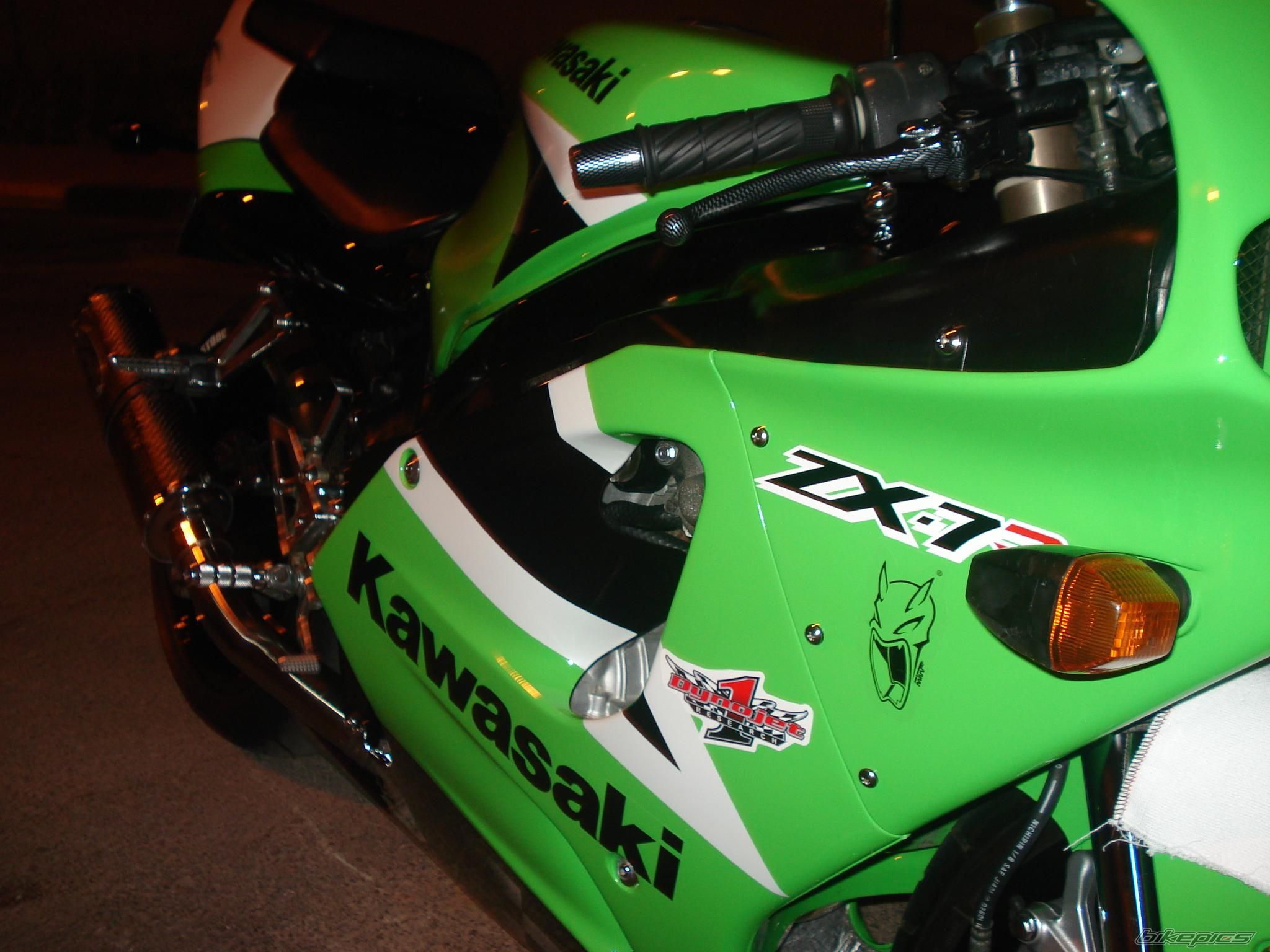 1998 KAWASAKI ZX 7R | Picture 1876221 motorcycle photo