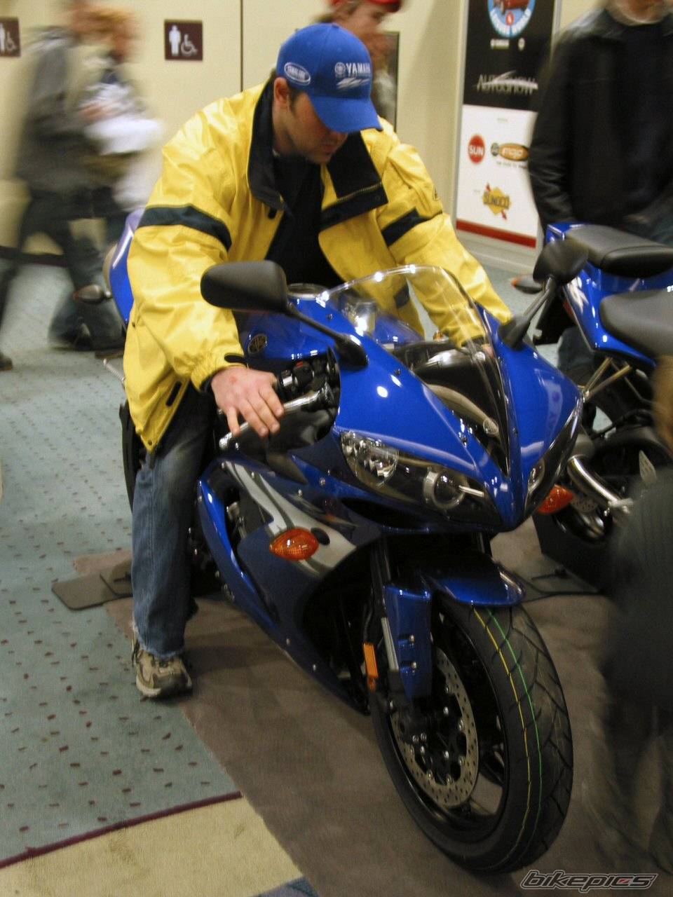 2003 YAMAHA YZF R6 | Picture 187641 motorcycle photo