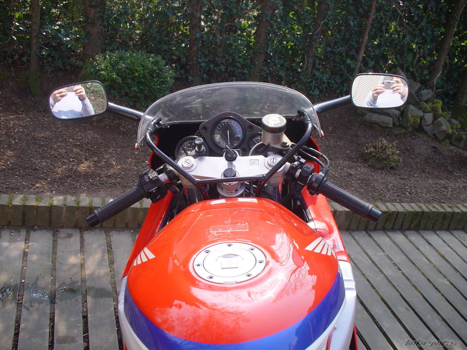 1991 HONDA CBR 400 | Picture 187705 motorcycle photo