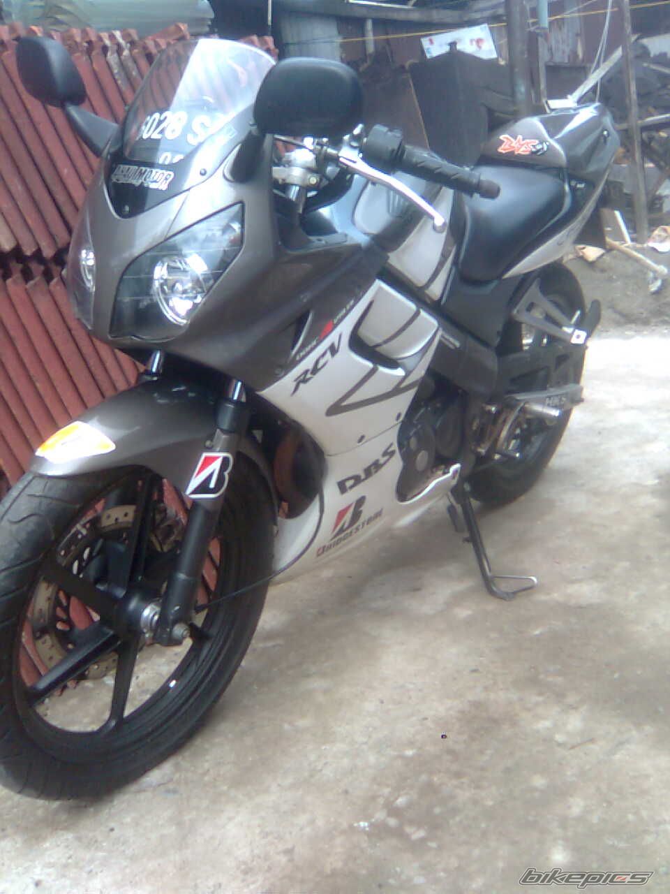 2009 HONDA CBR 150 | Picture 1877238 motorcycle photo