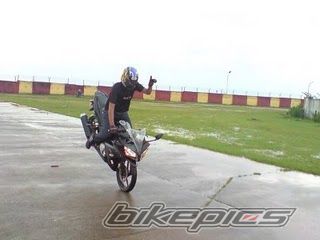 2009 YAMAHA YZF R125 | Picture 1877319 motorcycle photo