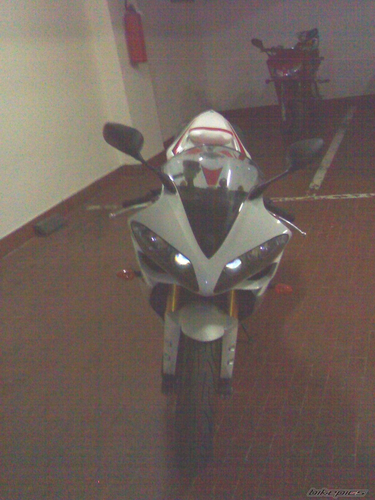 2007 YAMAHA YZF R1 | Picture 1878966 motorcycle photo