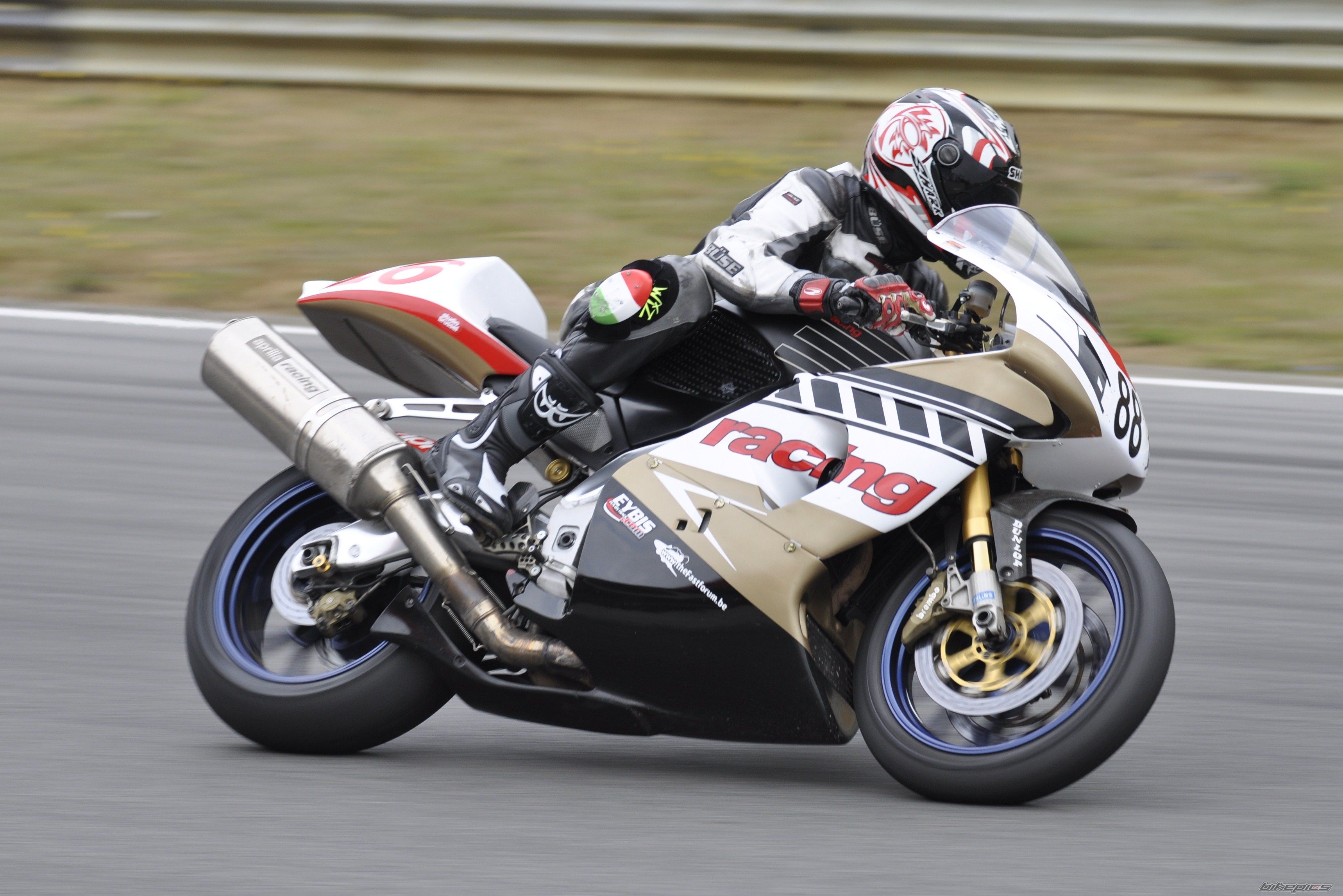 2001 APRILIA RSV 1000R MILLE | Picture 1879389 motorcycle photo