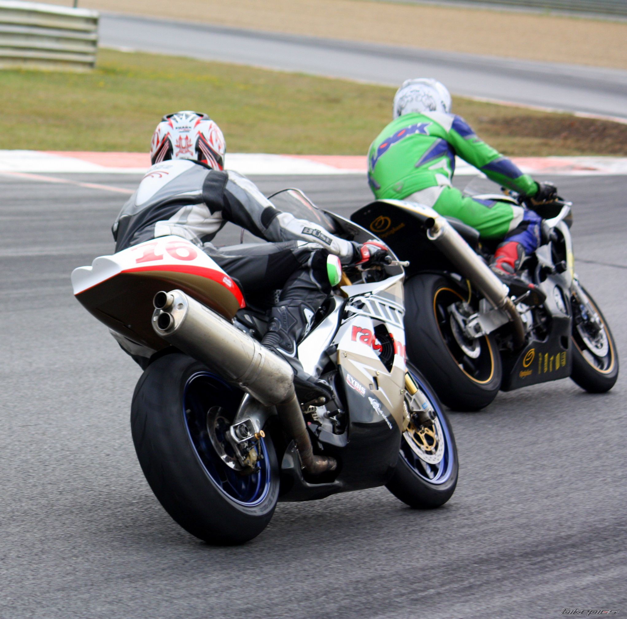 2001 APRILIA RSV 1000R MILLE | Picture 1879395 motorcycle photo
