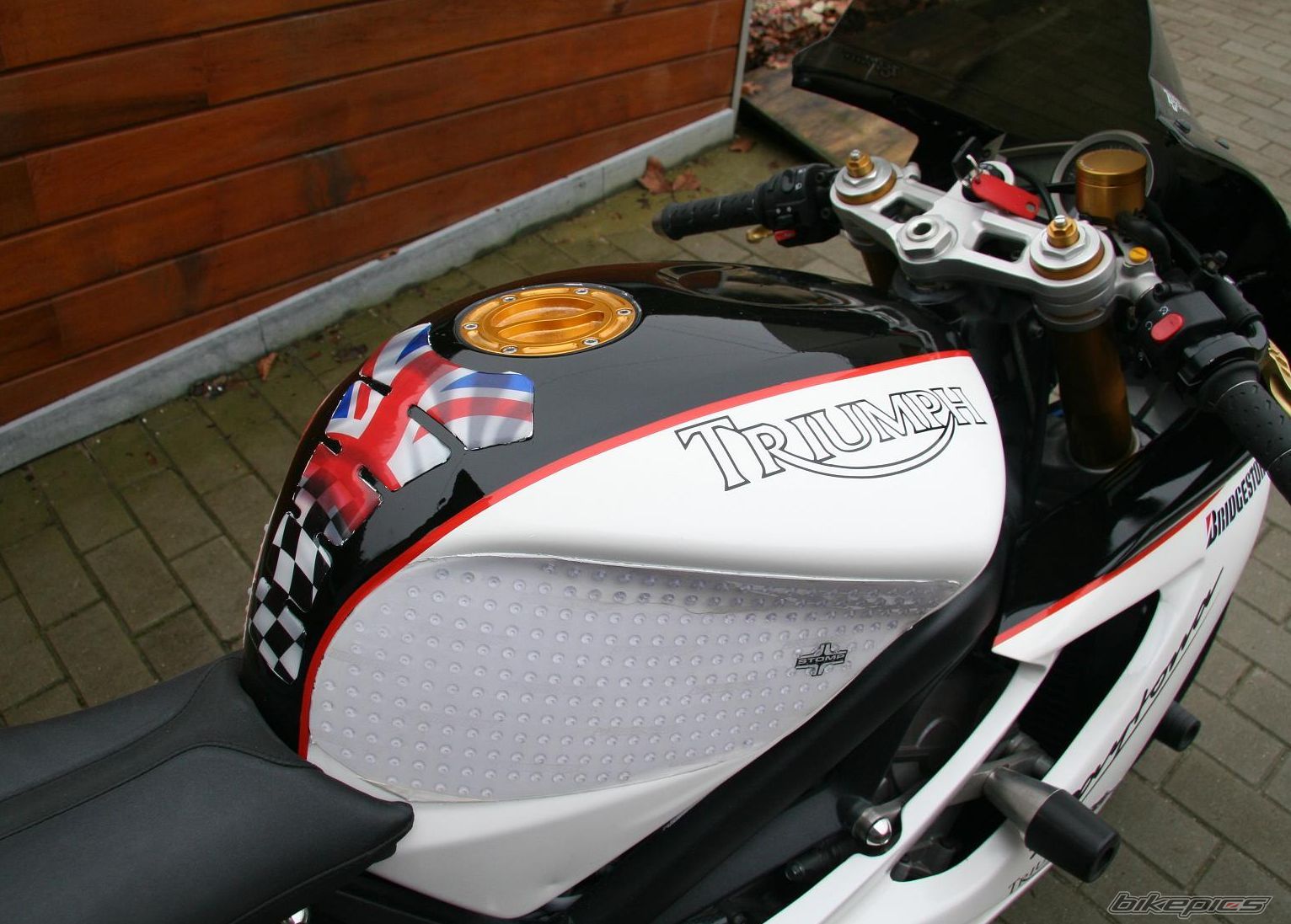 2006 TRIUMPH DAYTONA 675 | Picture 1881391 motorcycle photo