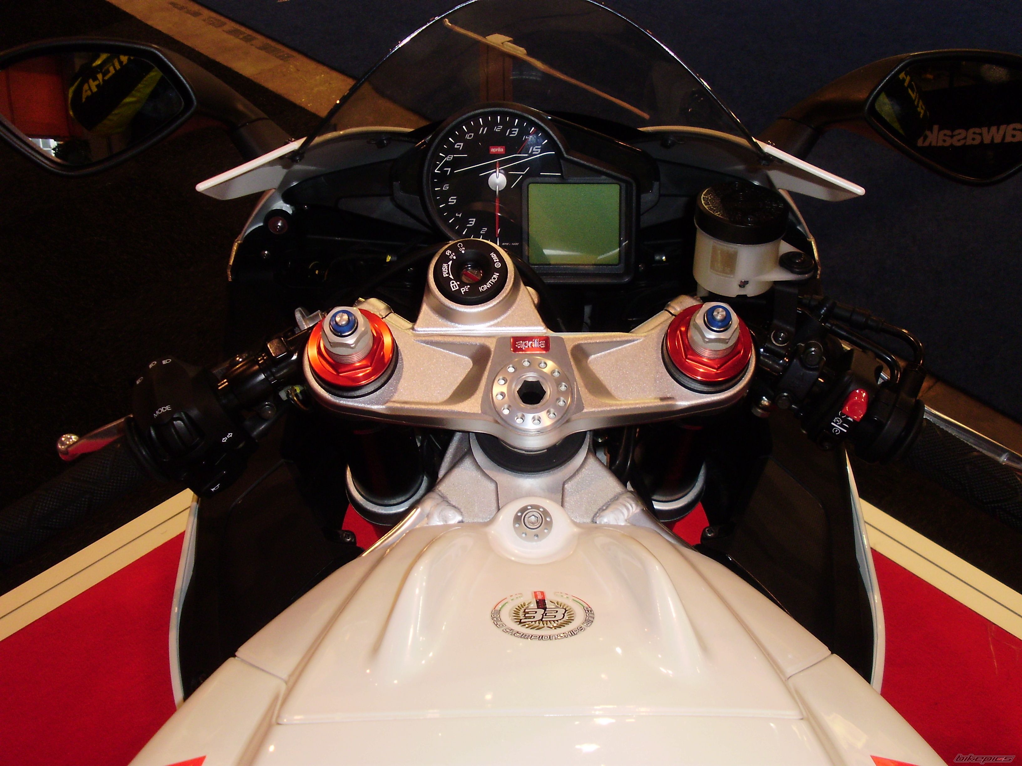 2010 APRILIA RSV 1000R MILLE | Picture 1881550 motorcycle photo
