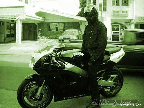 1995 KAWASAKI ZX 7R | Picture 18822 motorcycle photo