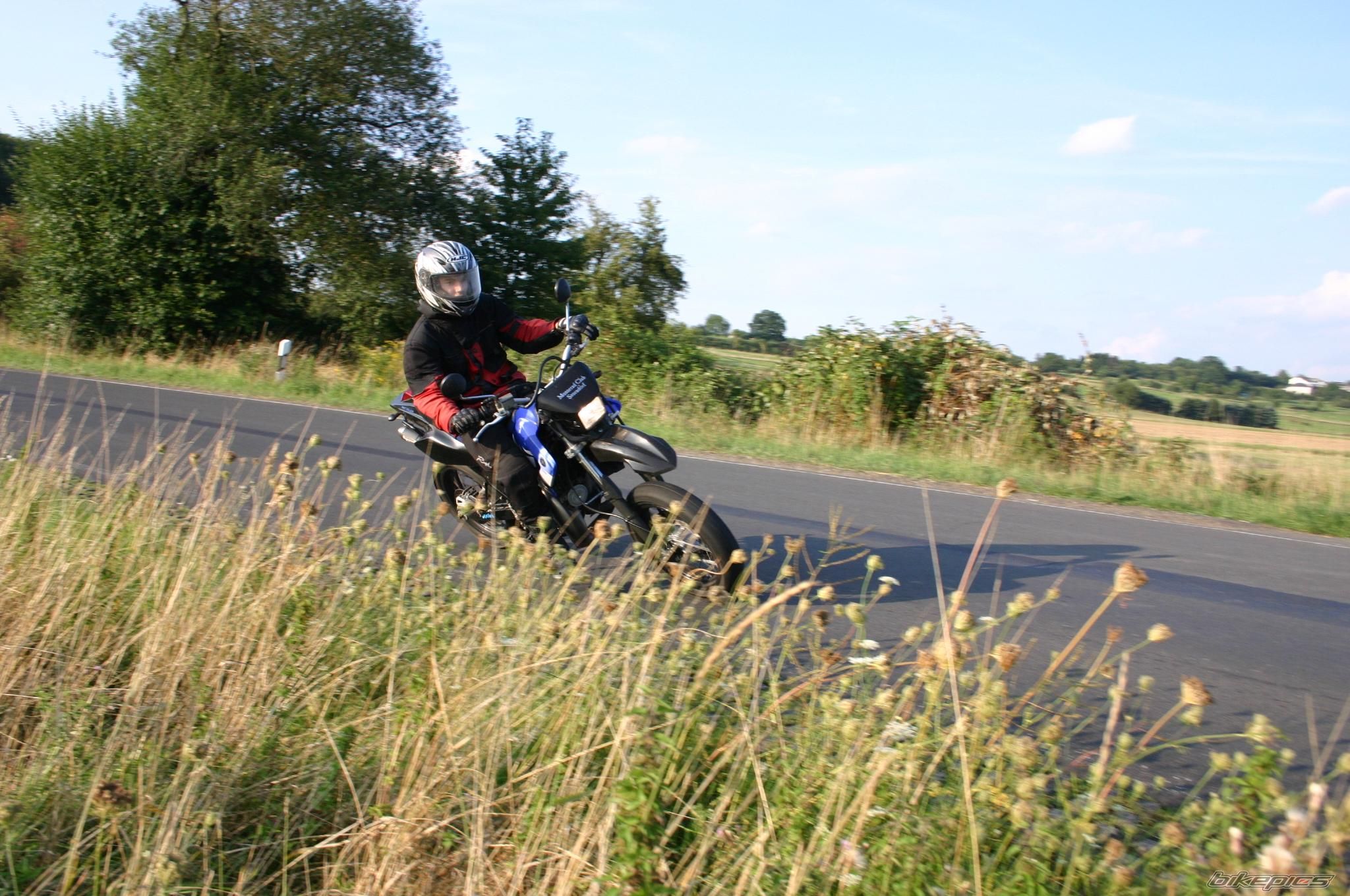 2004 YAMAHA DT 125 | Picture 1883188 motorcycle photo