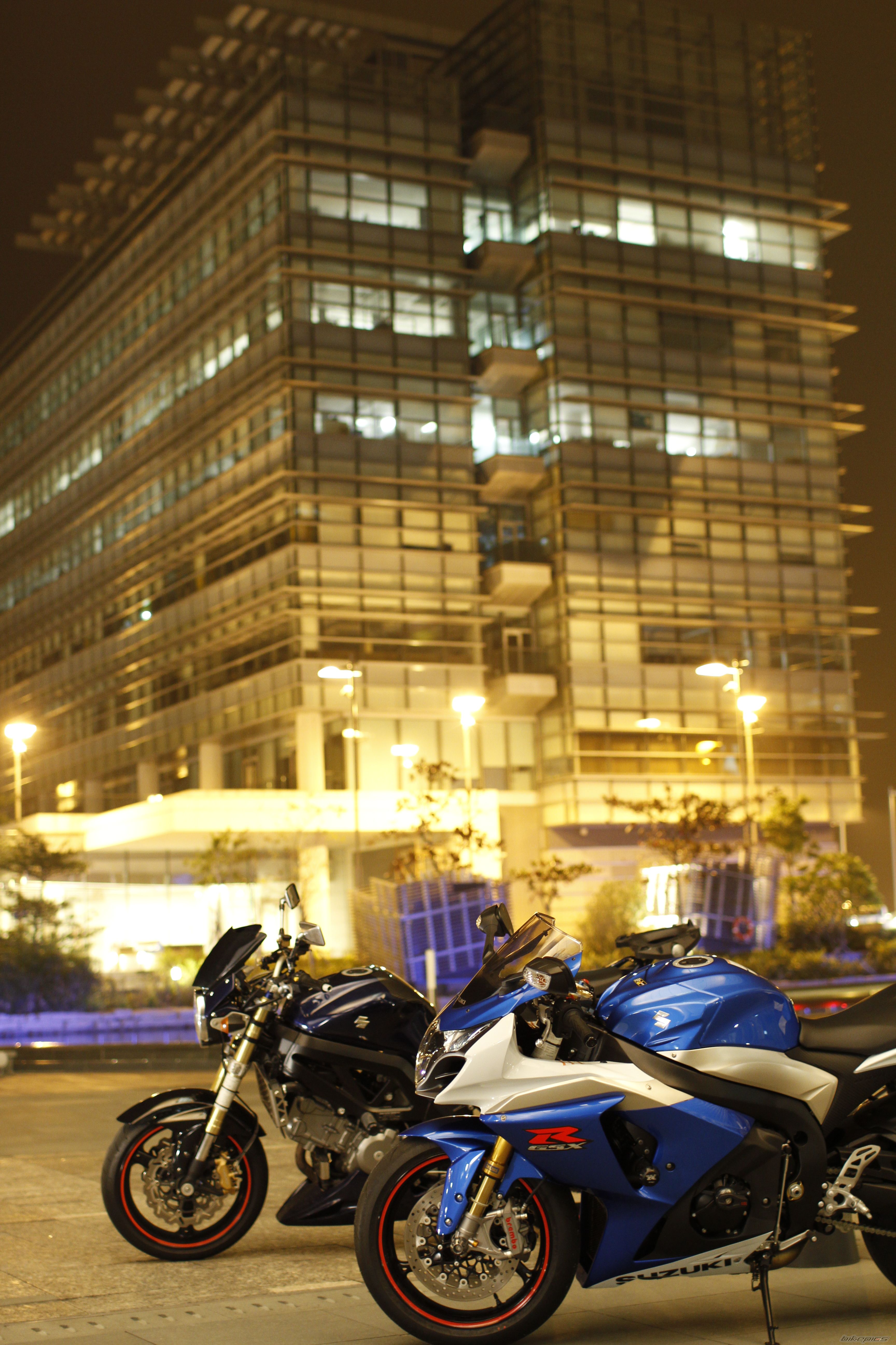 2009 SUZUKI GSX R 1000 | Picture 1884196 motorcycle photo