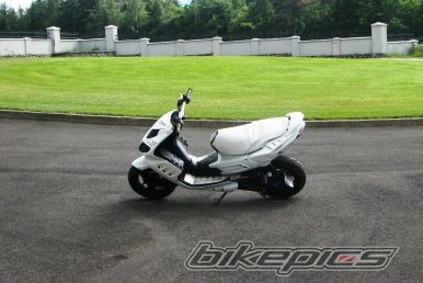 2009 PEUGEOT SPEEDFIGHT2 50 | Picture 1885203 motorcycle photo