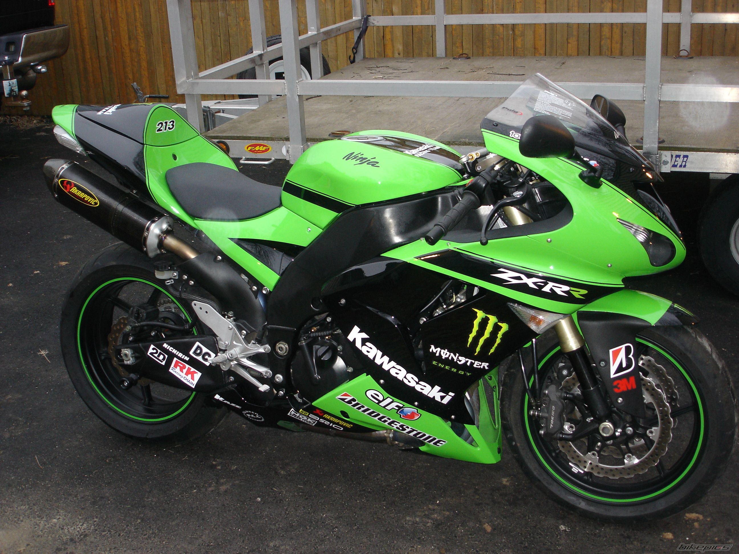 2009 APRILIA RSV4 FACTORY | Picture 1885289 motorcycle photo
