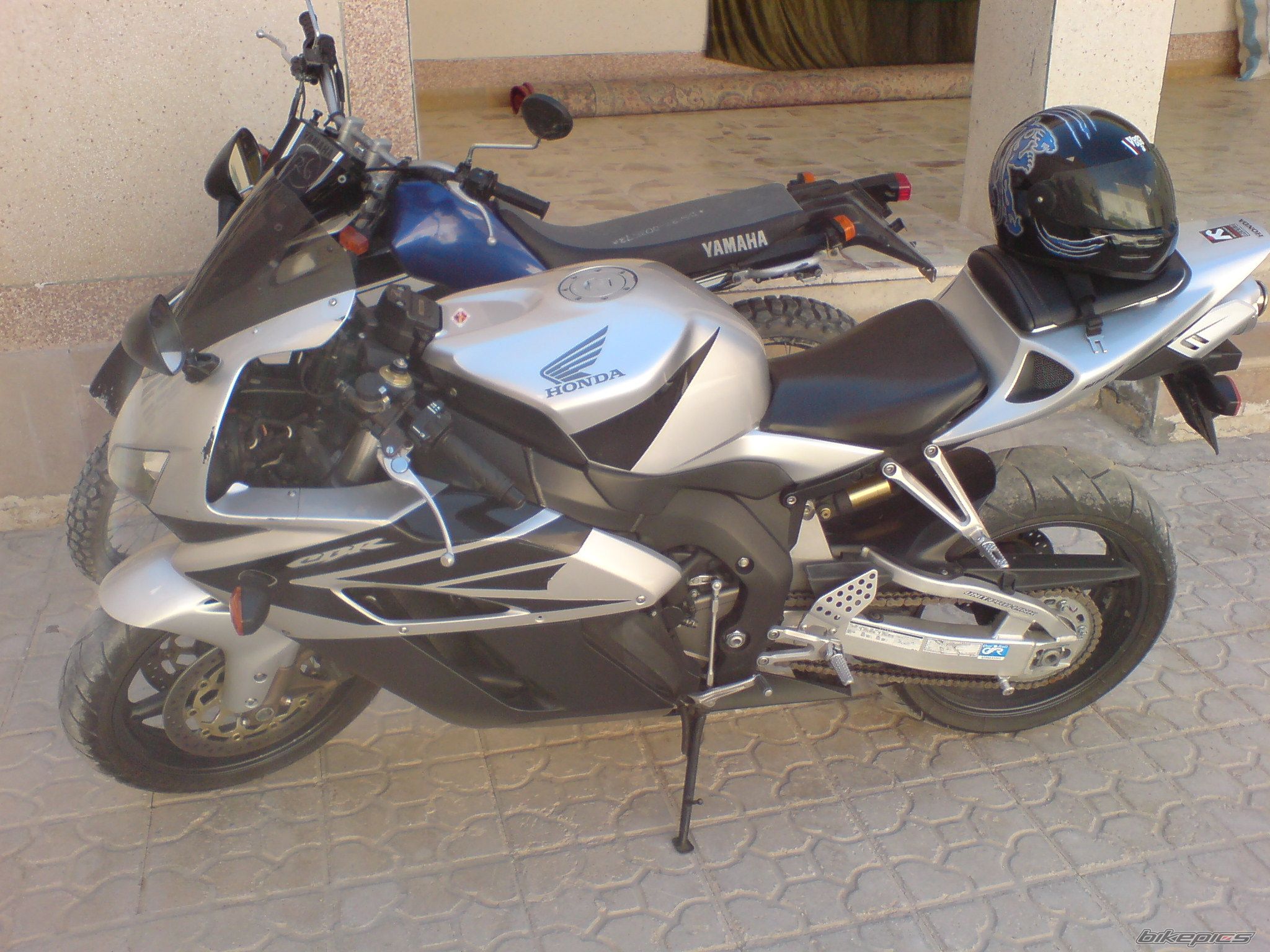 2007 HONDA CBR 1000  RR | Picture 1885992 motorcycle photo
