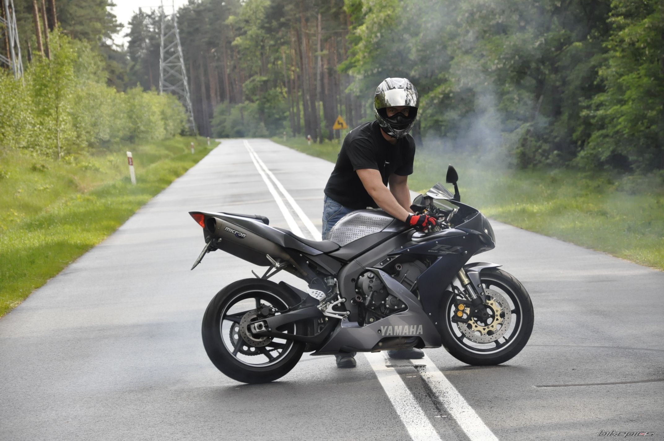 2005 YAMAHA YZF R1 | Picture 1887743 motorcycle photo