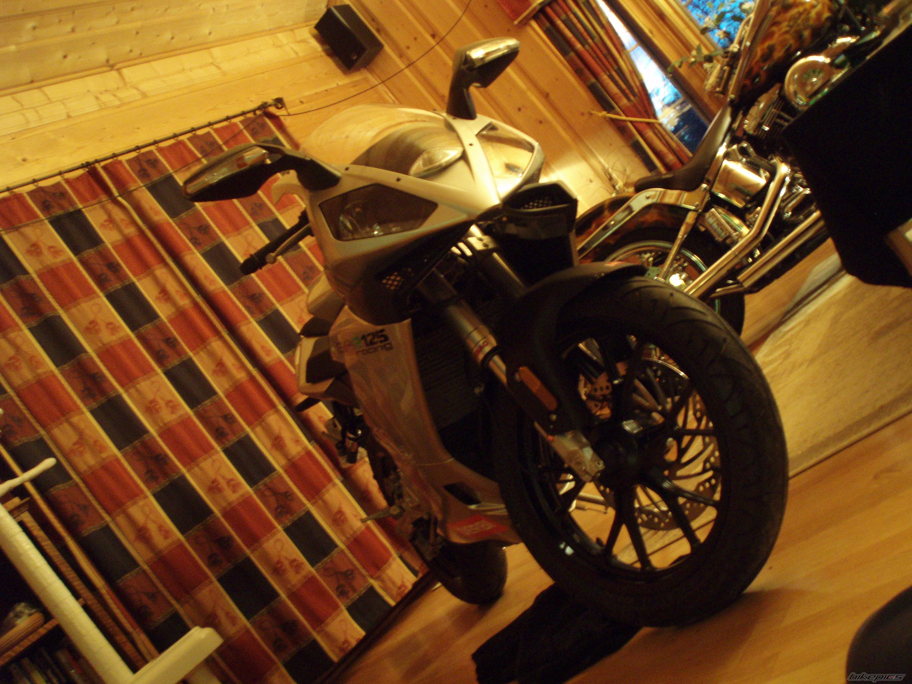 2005 DERBI GPR 125 | Picture 1888292 motorcycle photo
