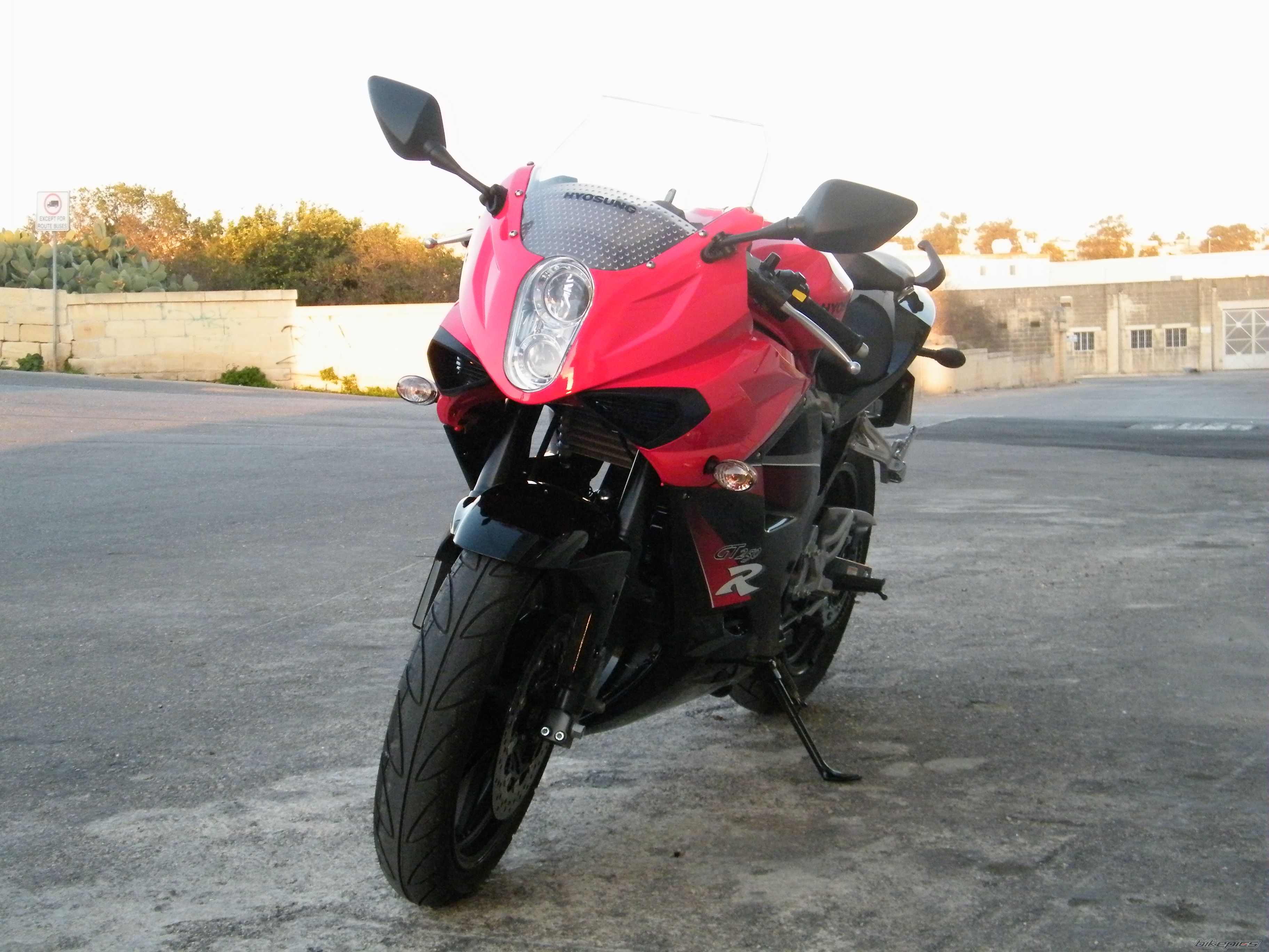 2010 HYOSUNG GT 250 R COMET | Picture 1891826 motorcycle photo