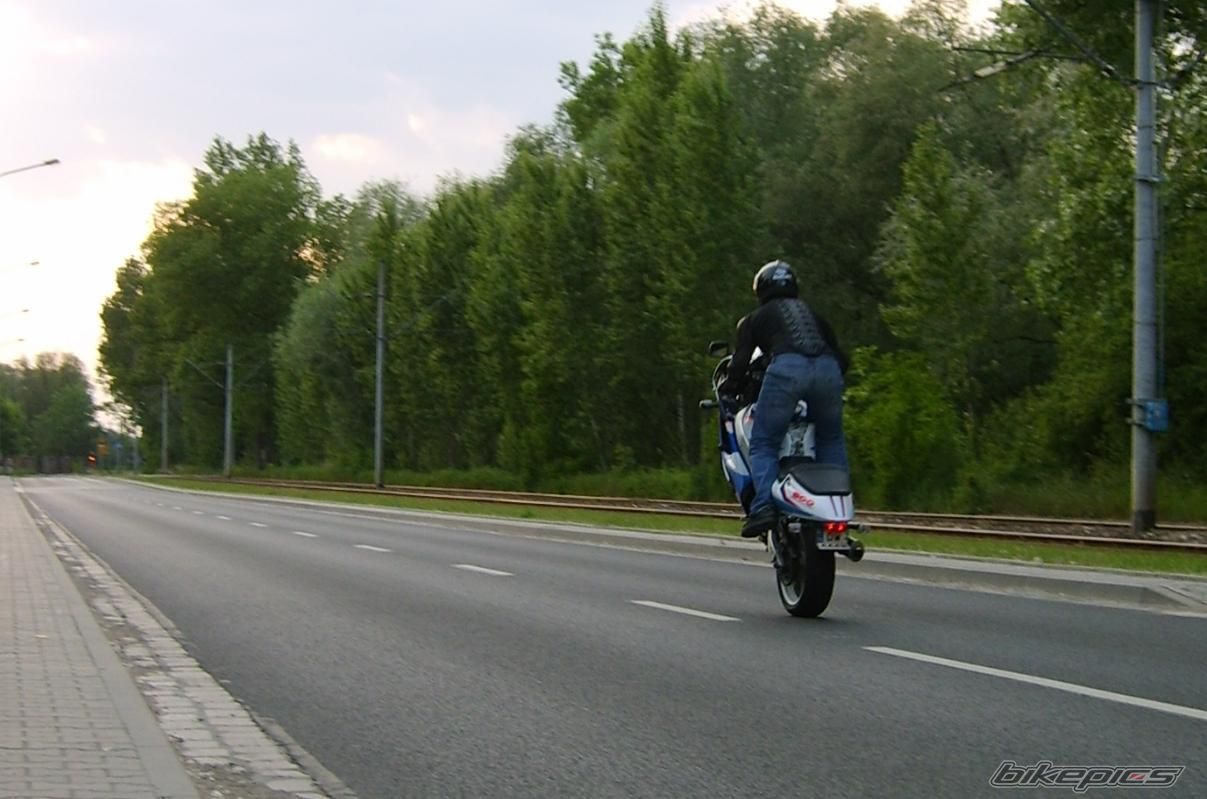 1997 SUZUKI GSX R 600 | Picture 1892813 motorcycle photo