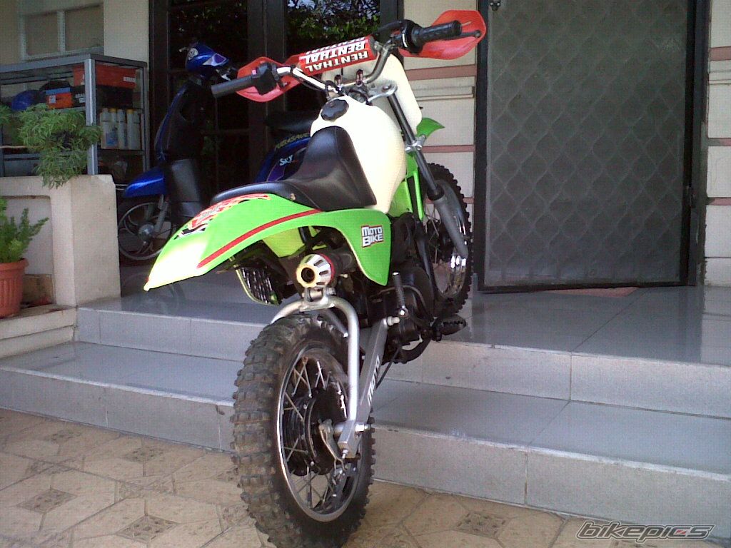 2005 YAMAHA PW 80 | Picture 1893127 motorcycle photo