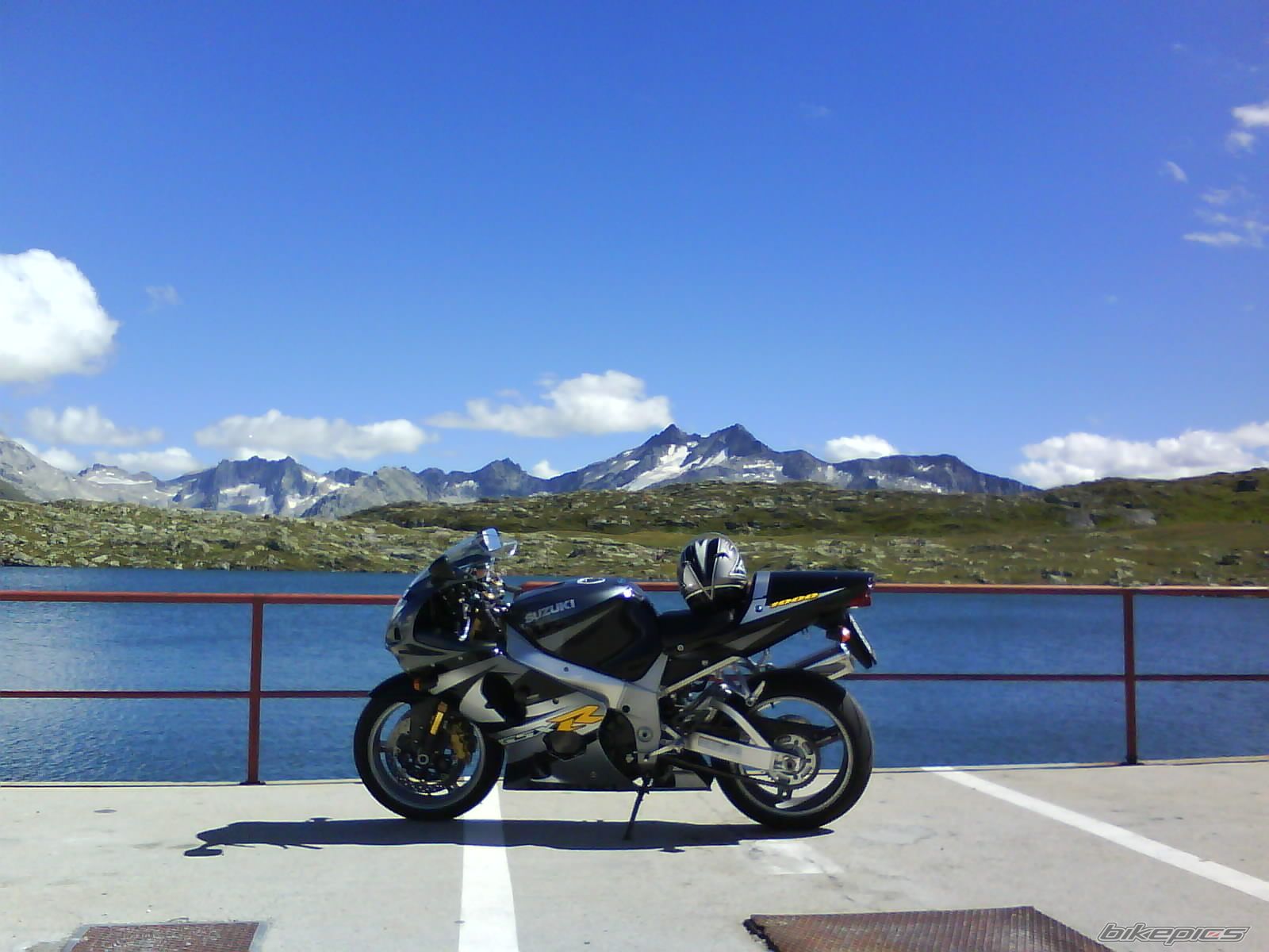 2001 SUZUKI GSX R 1000 | Picture 1900545 motorcycle photo