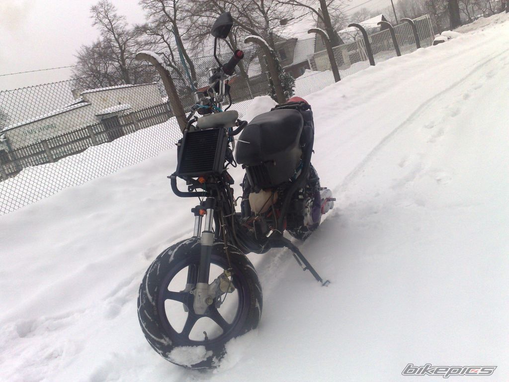 2002 YAMAHA AEROX 50 | Picture 1901557 motorcycle photo