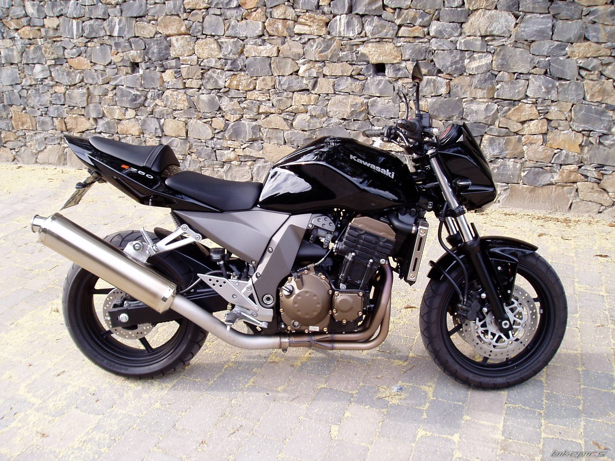 2004 KAWASAKI Z 750 | Picture 190400 motorcycle photo