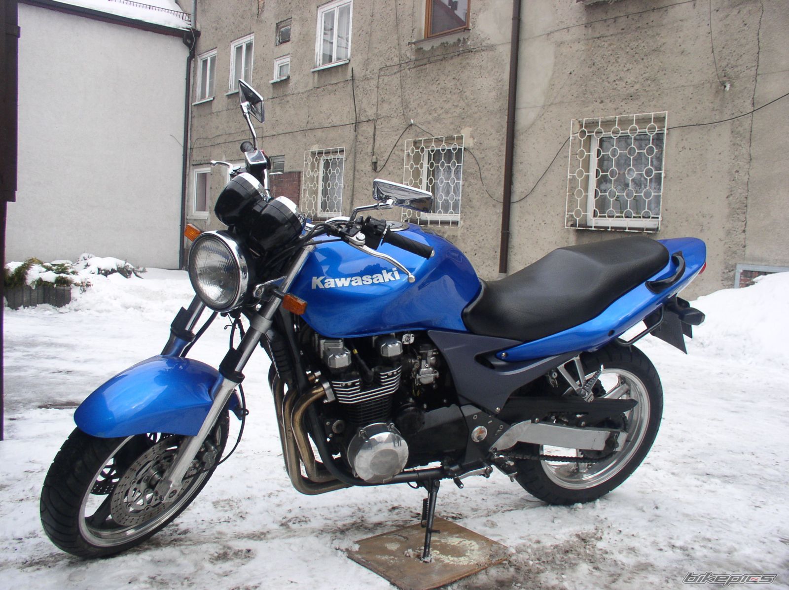 2000 KAWASAKI ZR 7 | Picture 1904877 motorcycle photo