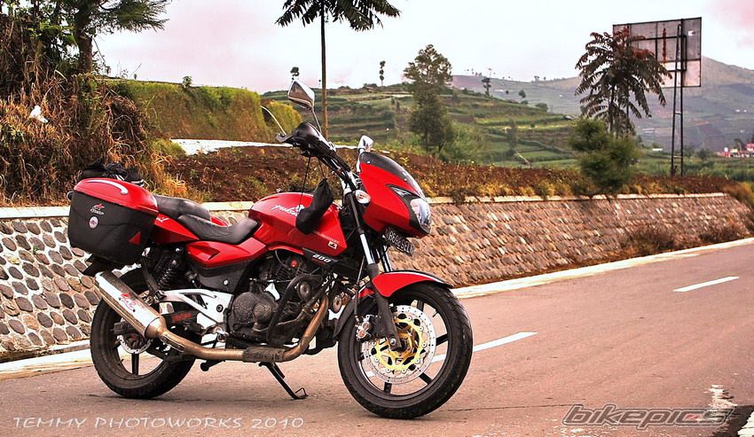 2008 BAJAJ PULSAR 200 | Picture 1906148 motorcycle photo