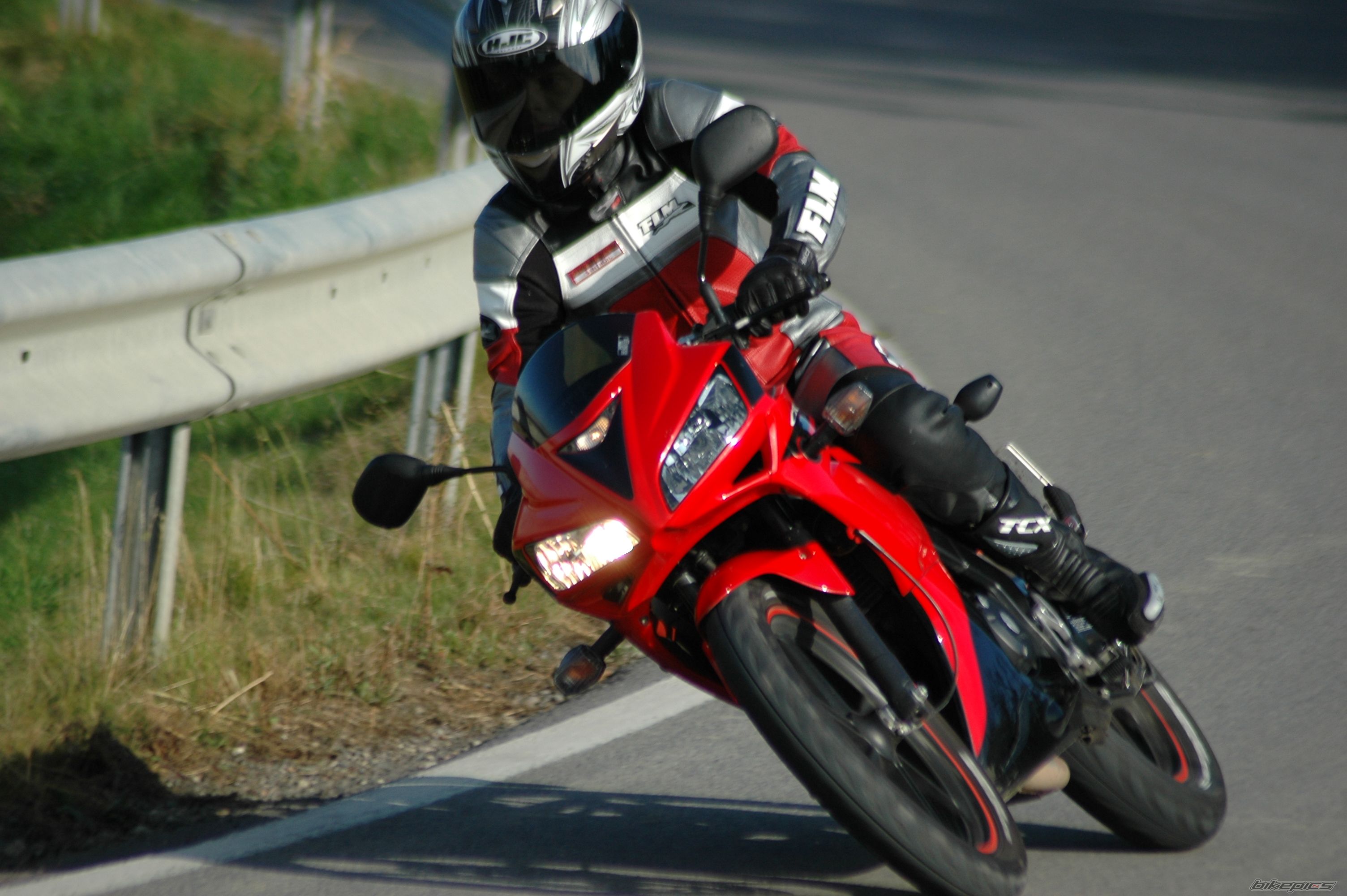 2007 HONDA CBR 125 | Picture 1906379 motorcycle photo