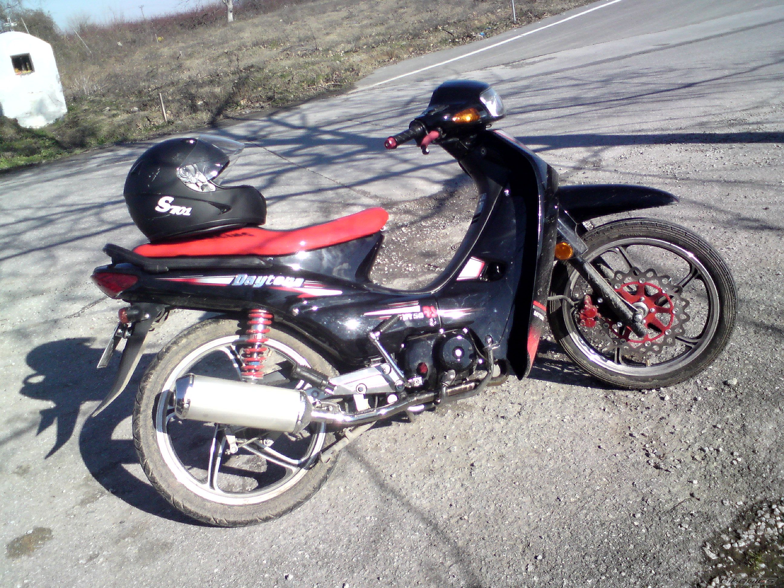 2010 DAYTONA DV 50R | Picture 1906557 motorcycle photo