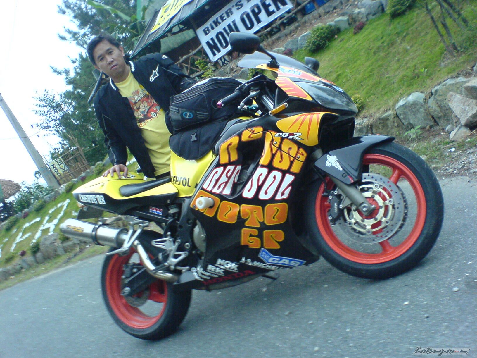 2004 HONDA CBR 600 FS | Picture 1907828 motorcycle photo