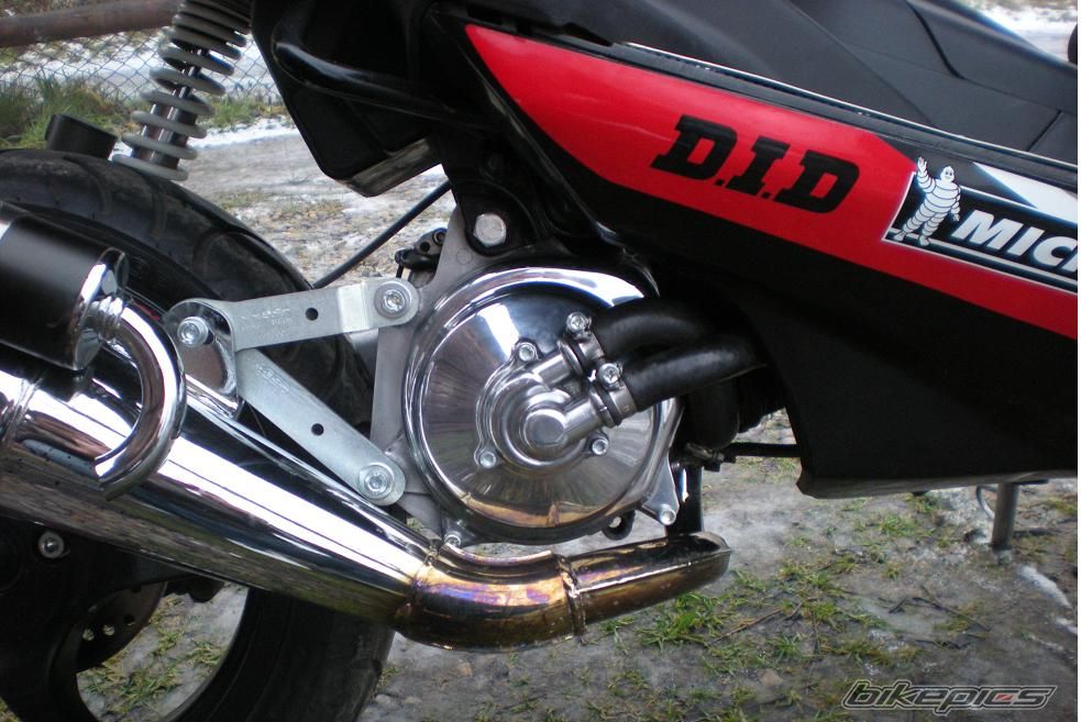 2004 YAMAHA AEROX 50 | Picture 1909080 motorcycle photo