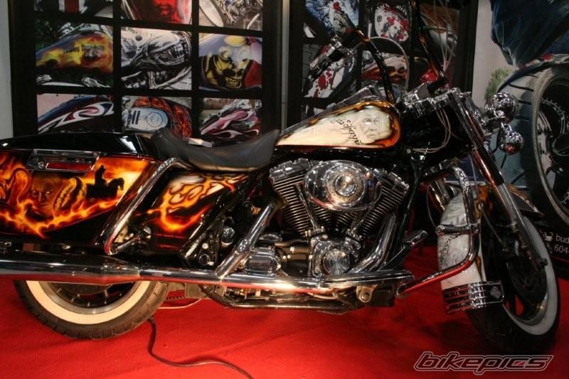 2005 HARLEY DAVIDSON HARLEY DAVISON ROAD KING CLASSIC | Picture 1910161 motorcycle photo