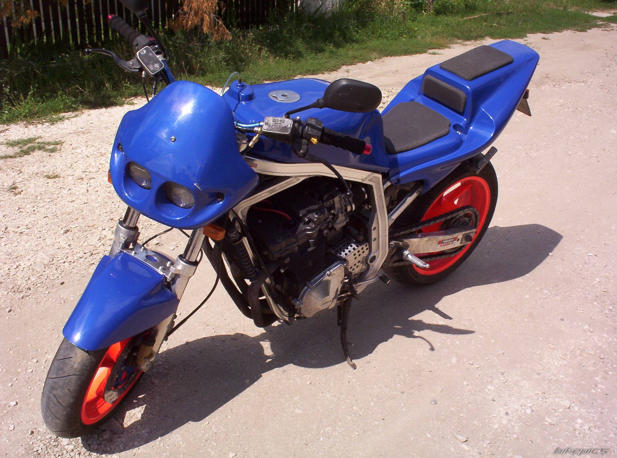 1986 SUZUKI GSX R 750 | Picture 191156 motorcycle photo