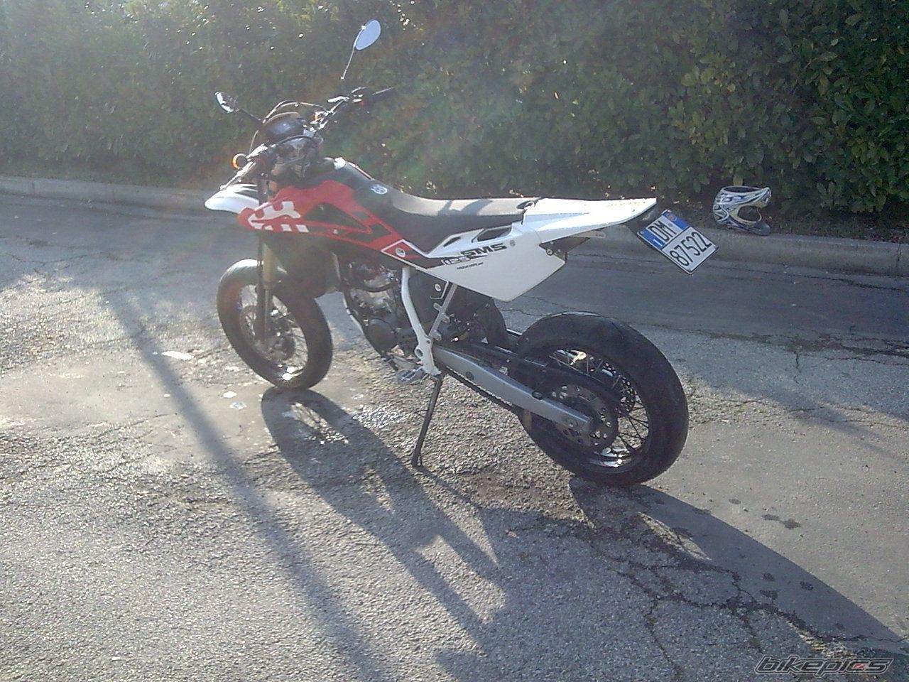 2009 HUSQVARNA SM 125 S | Picture 1912934 motorcycle photo