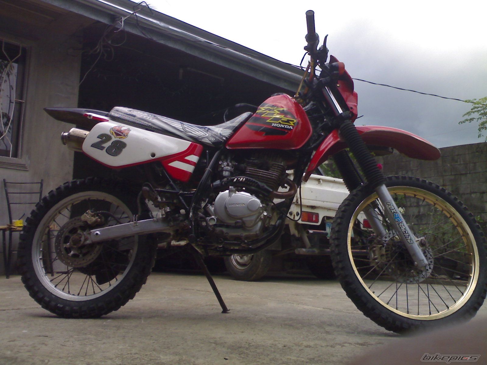 2010 HONDA XLR 200 | Picture 1914358 motorcycle photo