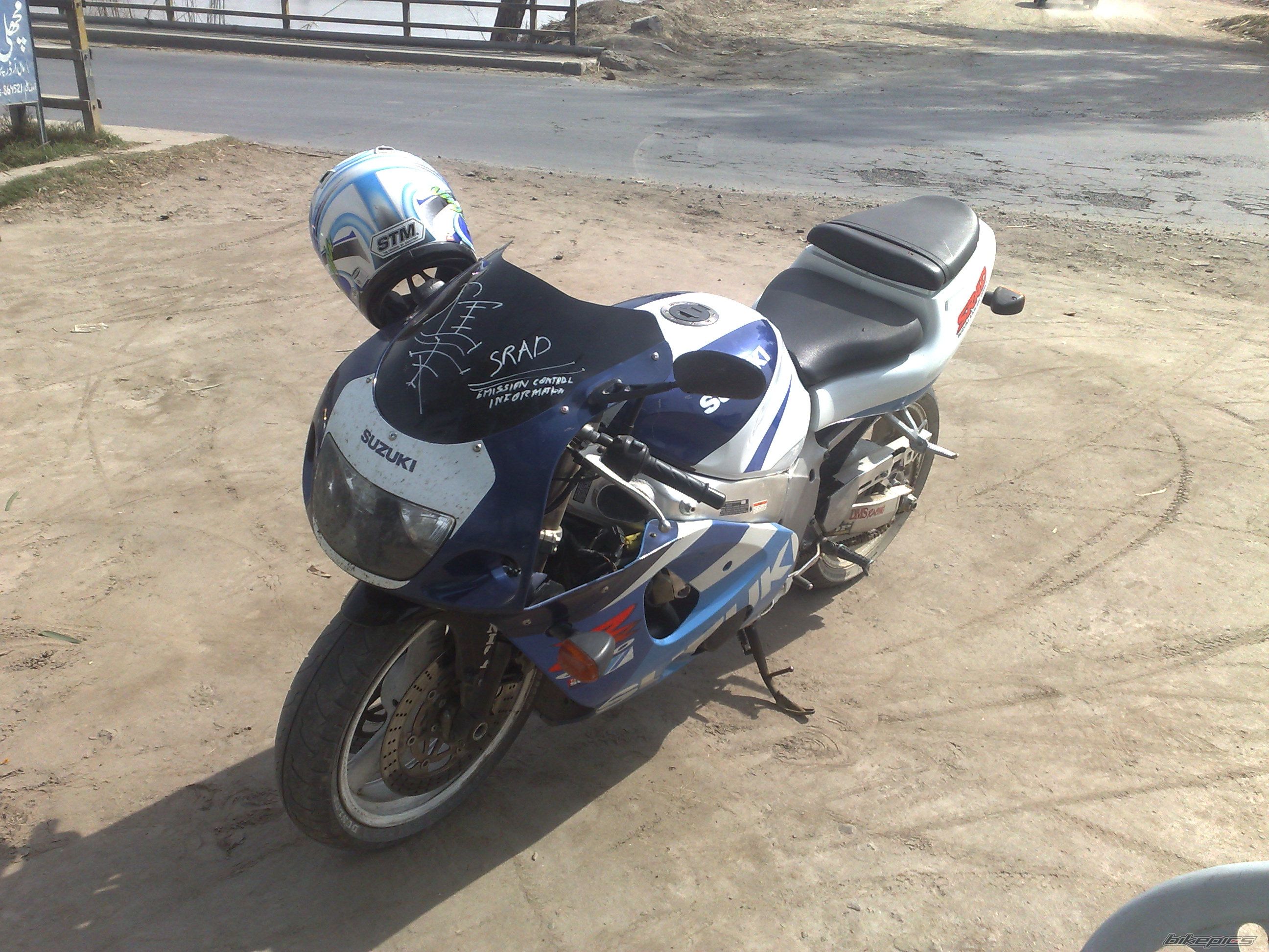 1999 SUZUKI GSX R 600 | Picture 1914478 motorcycle photo