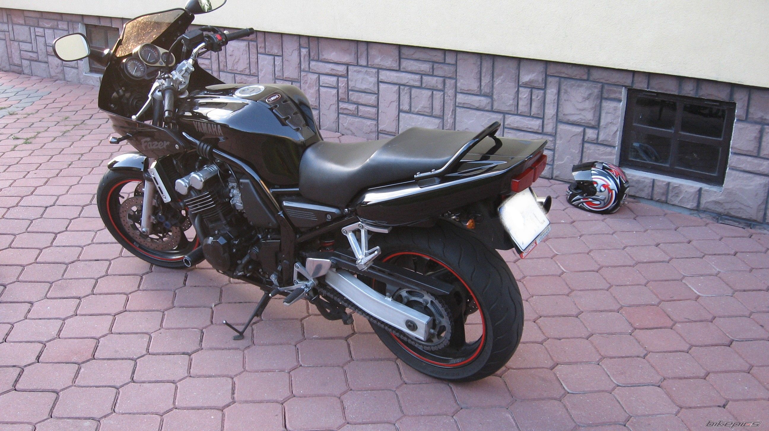 1999 YAMAHA FZS 600 FAZER | Picture 1915185 motorcycle photo