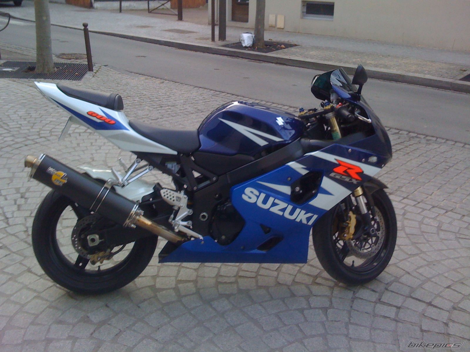 2004 SUZUKI GSX R 600 | Picture 1915851 motorcycle photo