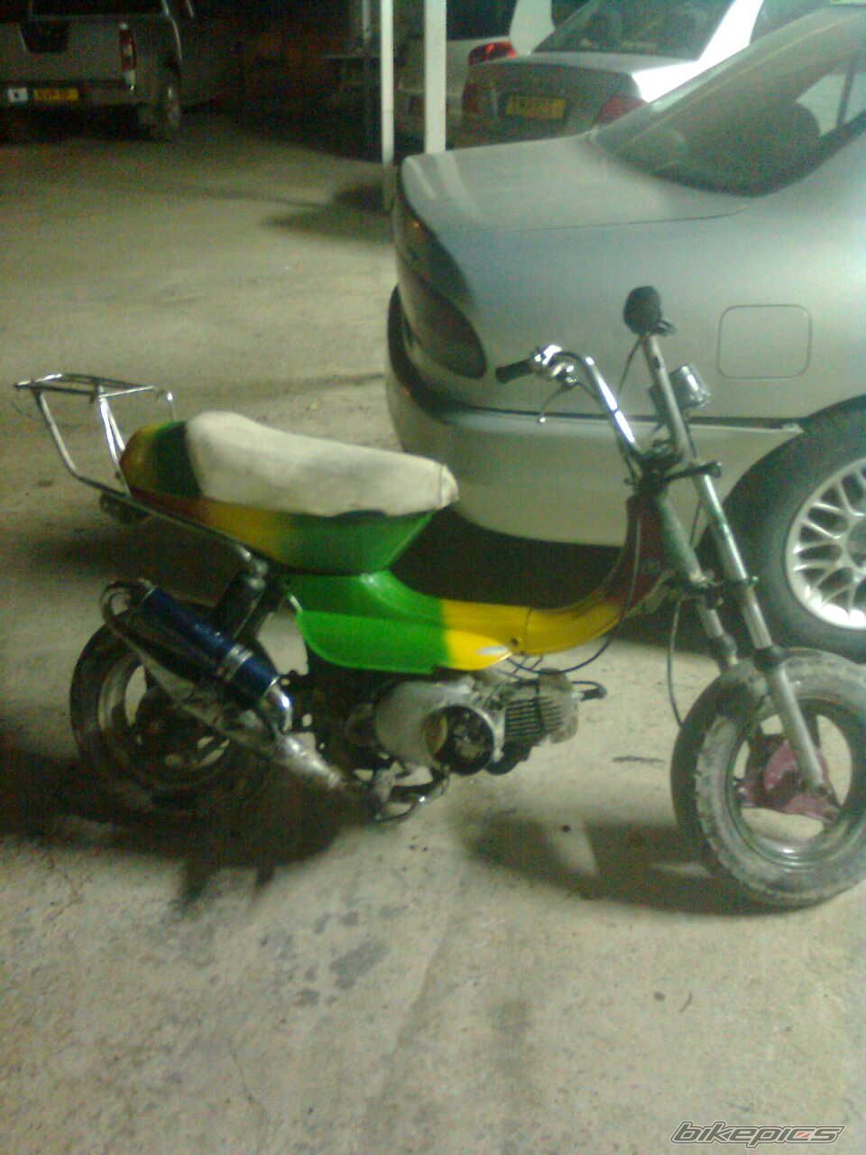2010 SUZUKI A 100 | Picture 1917105 motorcycle photo