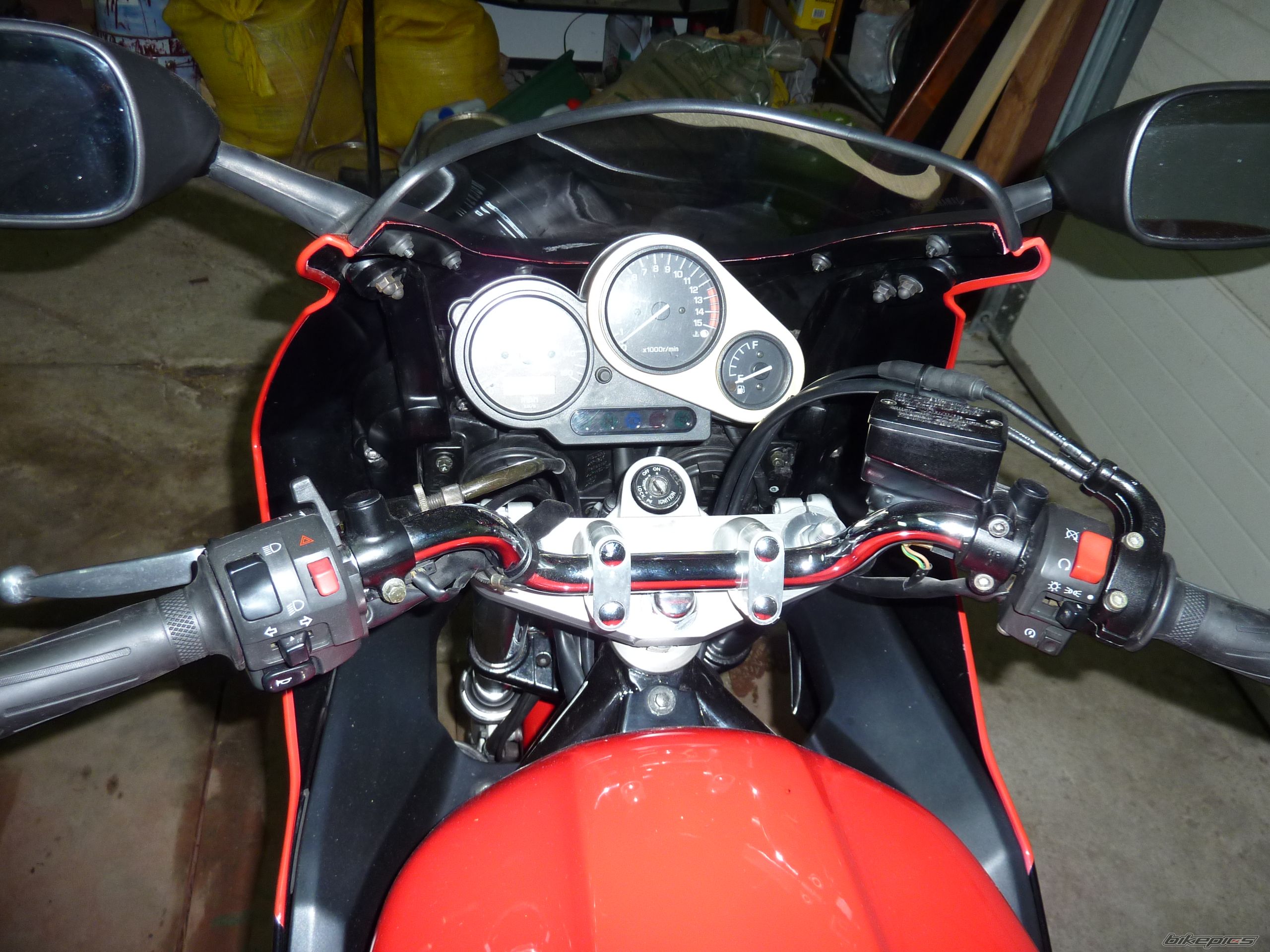 2000 YAMAHA FZS 600 FAZER | Picture 1917665 motorcycle photo