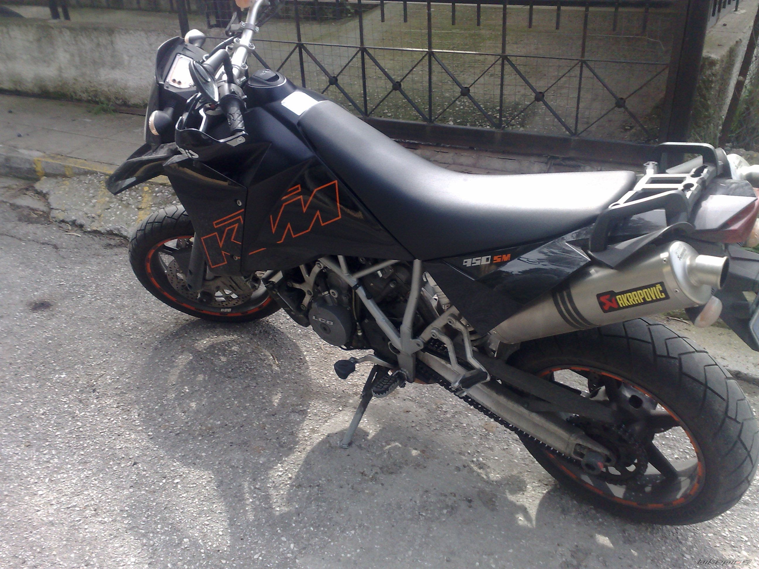 2008 KTM 950 SUPERMOTO | Picture 1919457 motorcycle photo