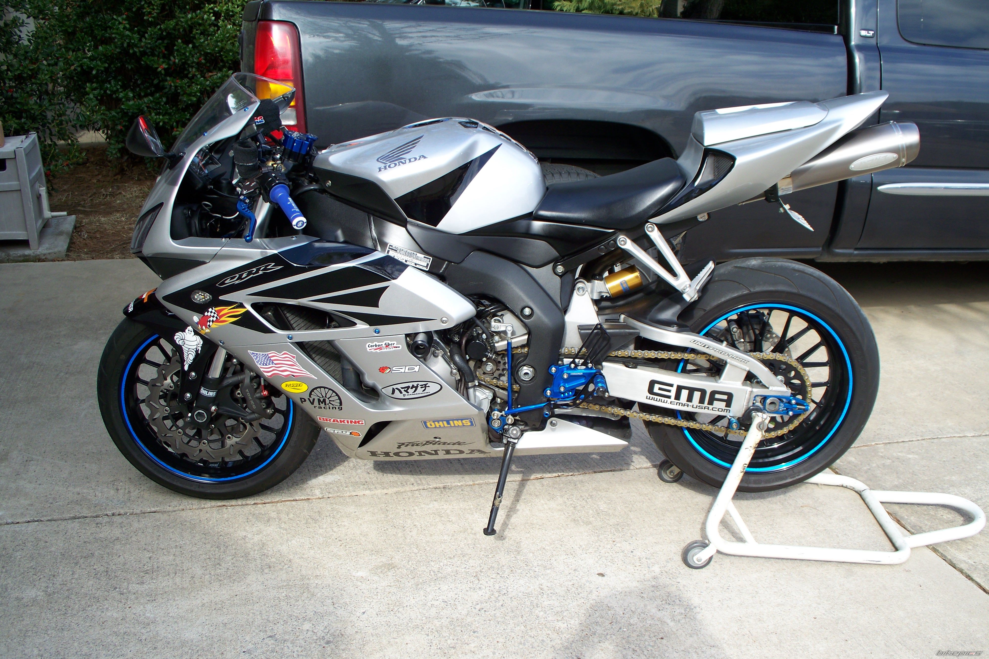 2004 HONDA CBR 1000  RR | Picture 1920031 motorcycle photo