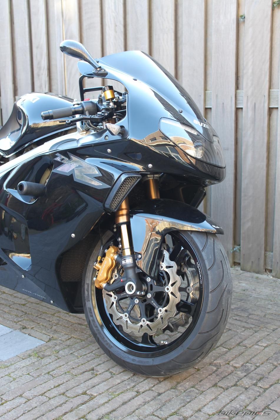 2010 SUZUKI TL1000R | Picture 1921224 motorcycle photo