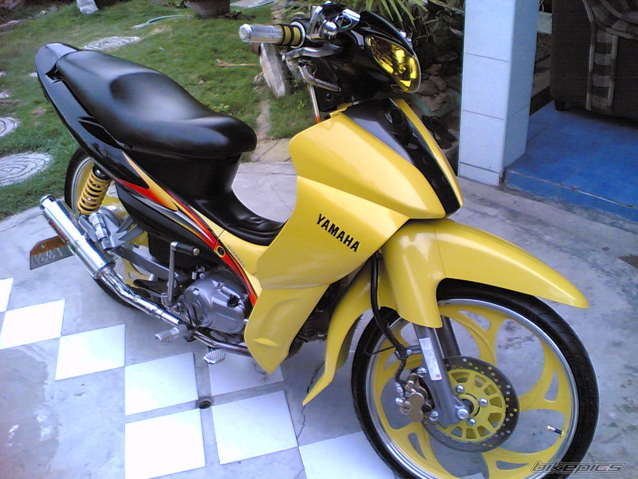 2010 YAMAHA CRYPTON Z | Picture 1923139 motorcycle photo