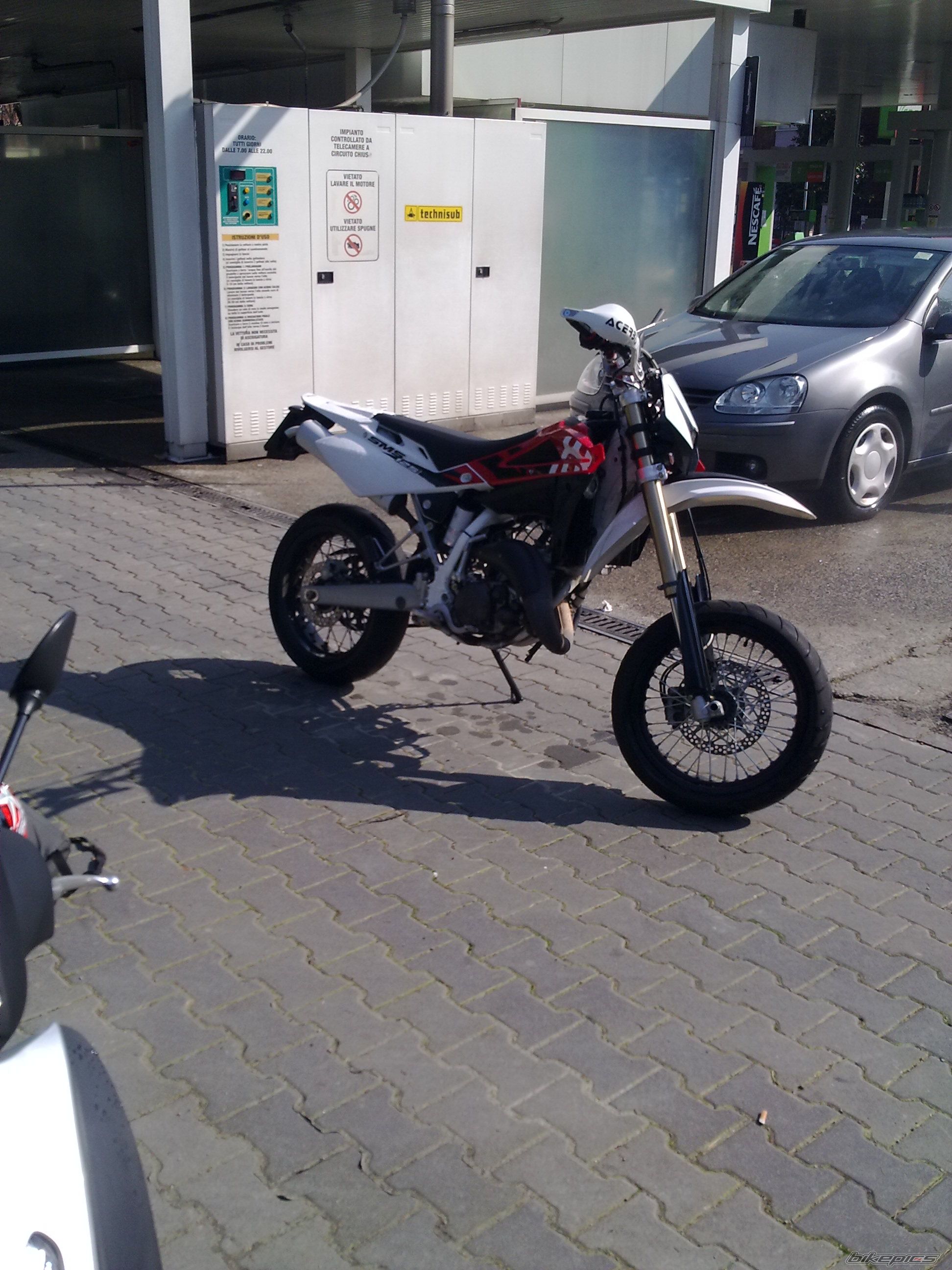 2009 HUSQVARNA SM 125 S | Picture 1925620 motorcycle photo