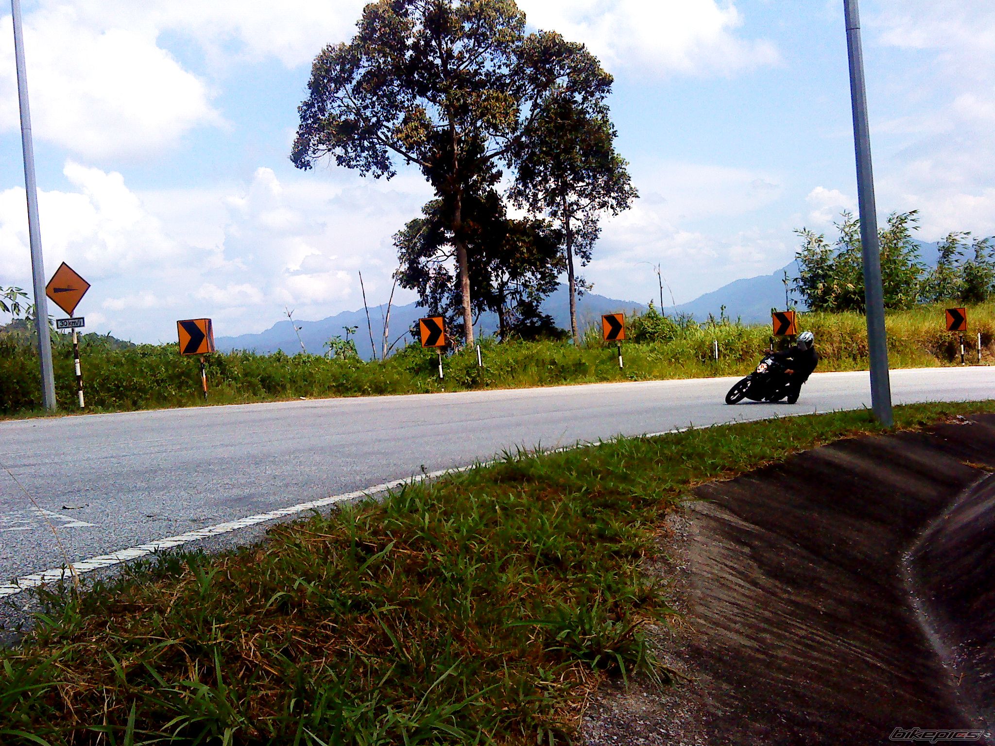 2010 SUZUKI SATRIA F 150 | Picture 1925892 motorcycle photo