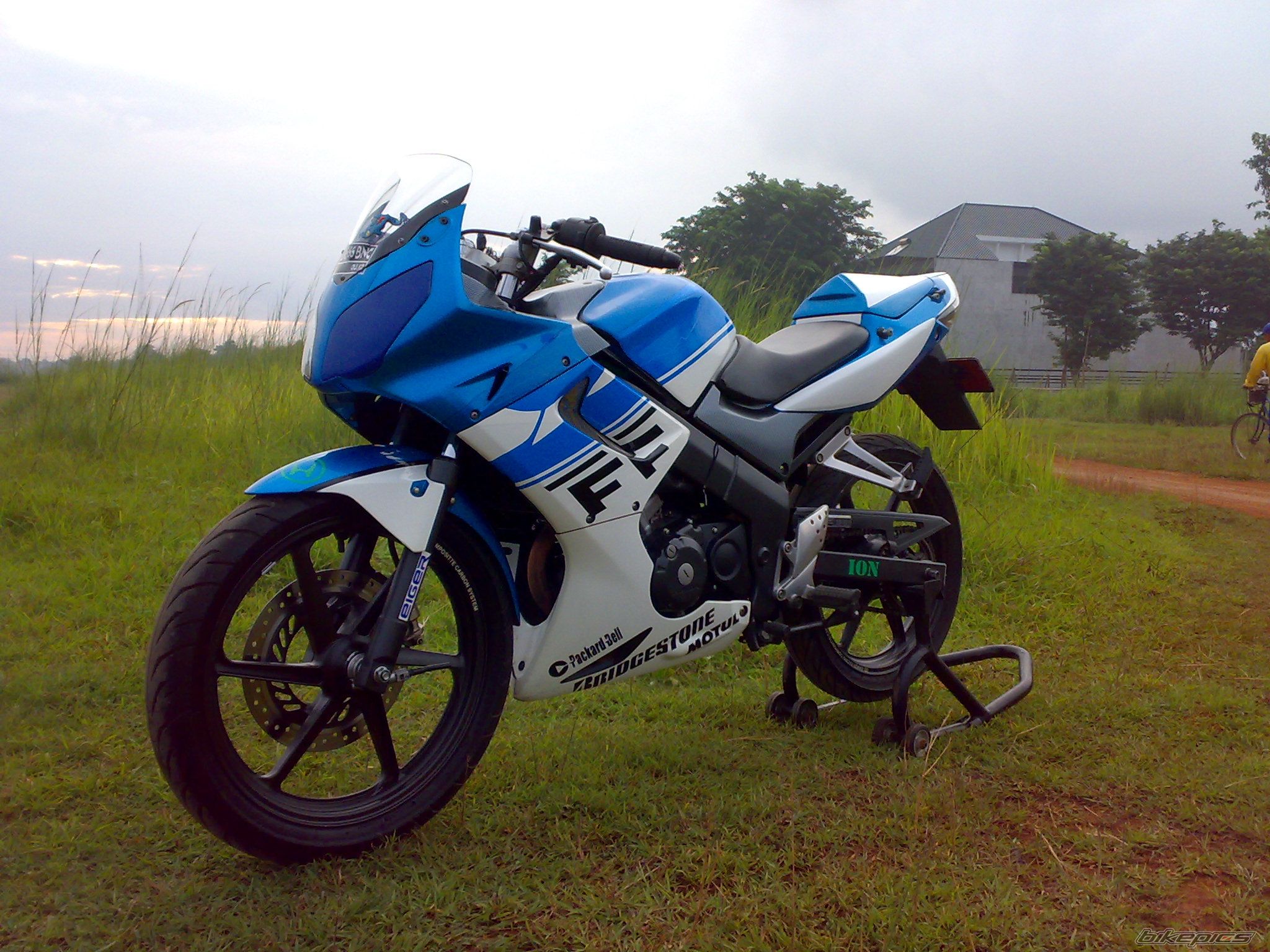 2007 HONDA CBR 150 | Picture 1928751 motorcycle photo