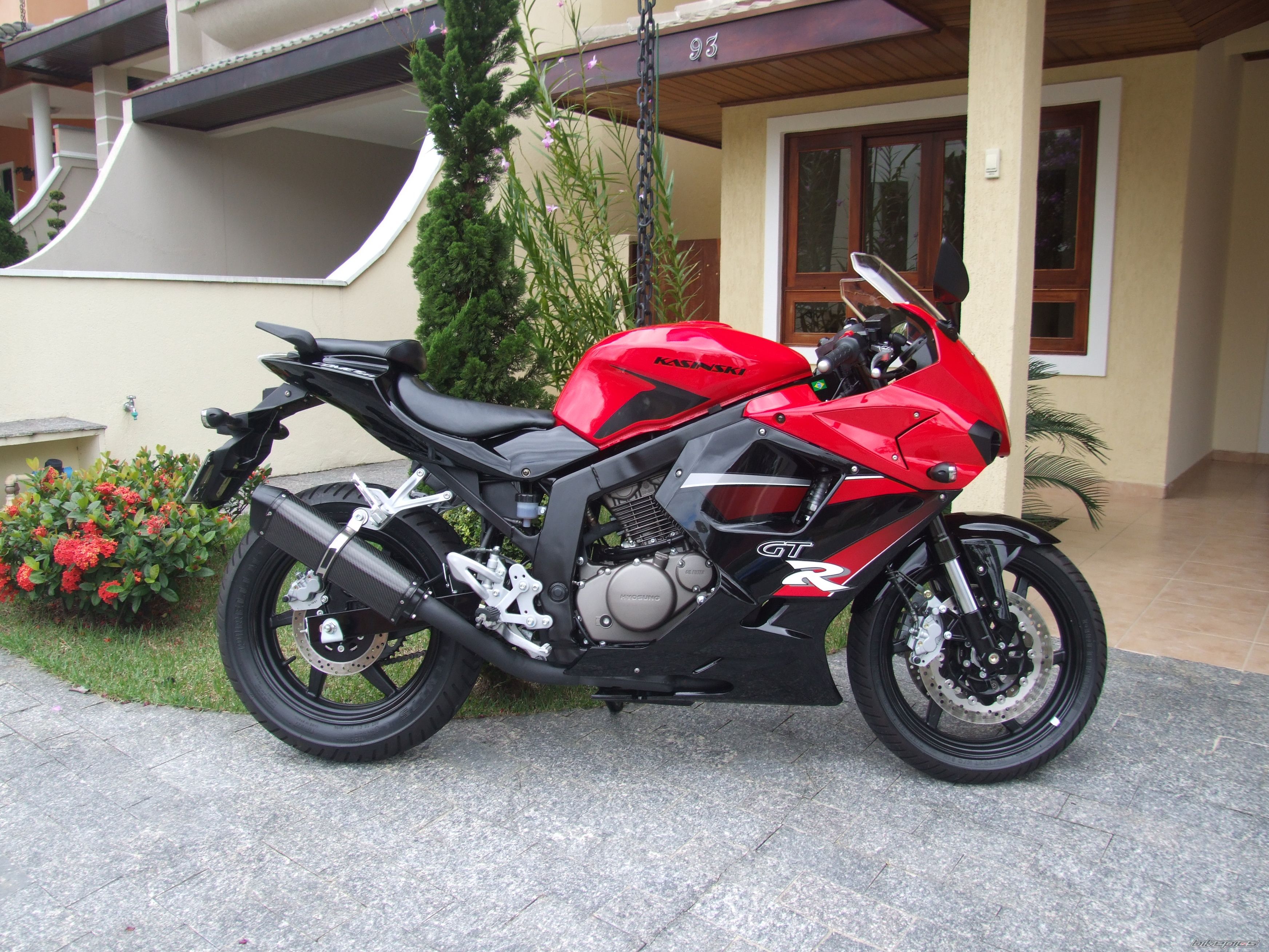 2010 HYOSUNG GT 250 R COMET | Picture 1928796 motorcycle photo