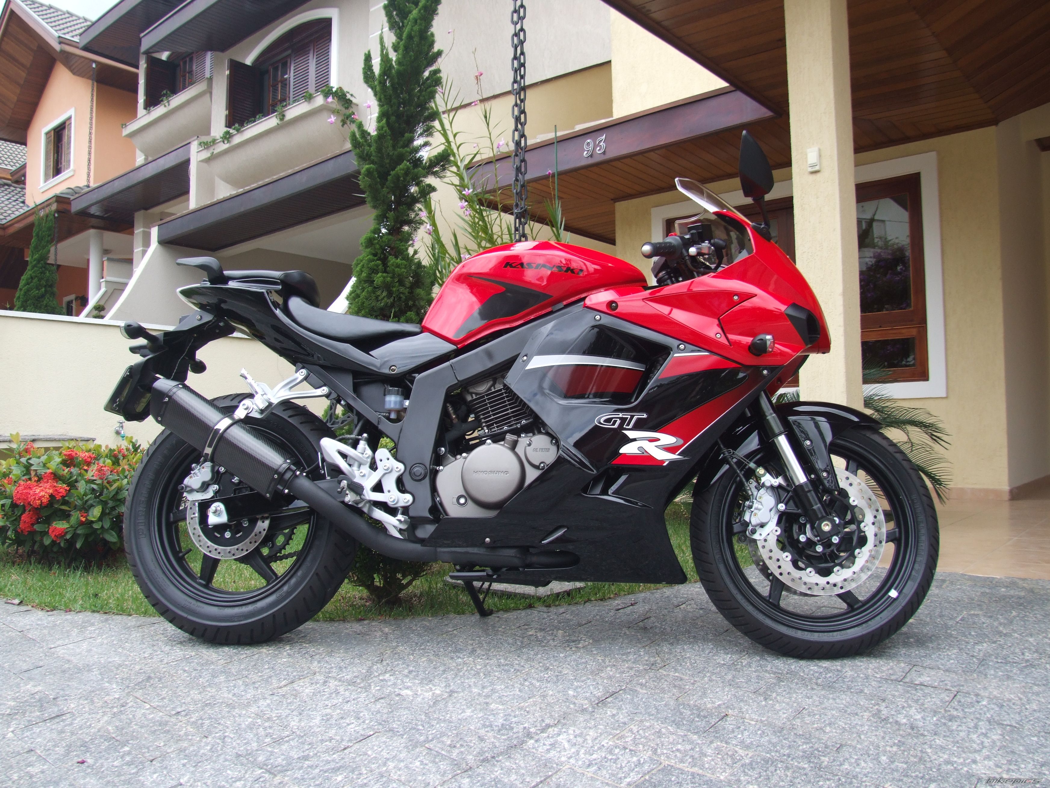 2010 HYOSUNG GT 250 R COMET | Picture 1928797 motorcycle photo