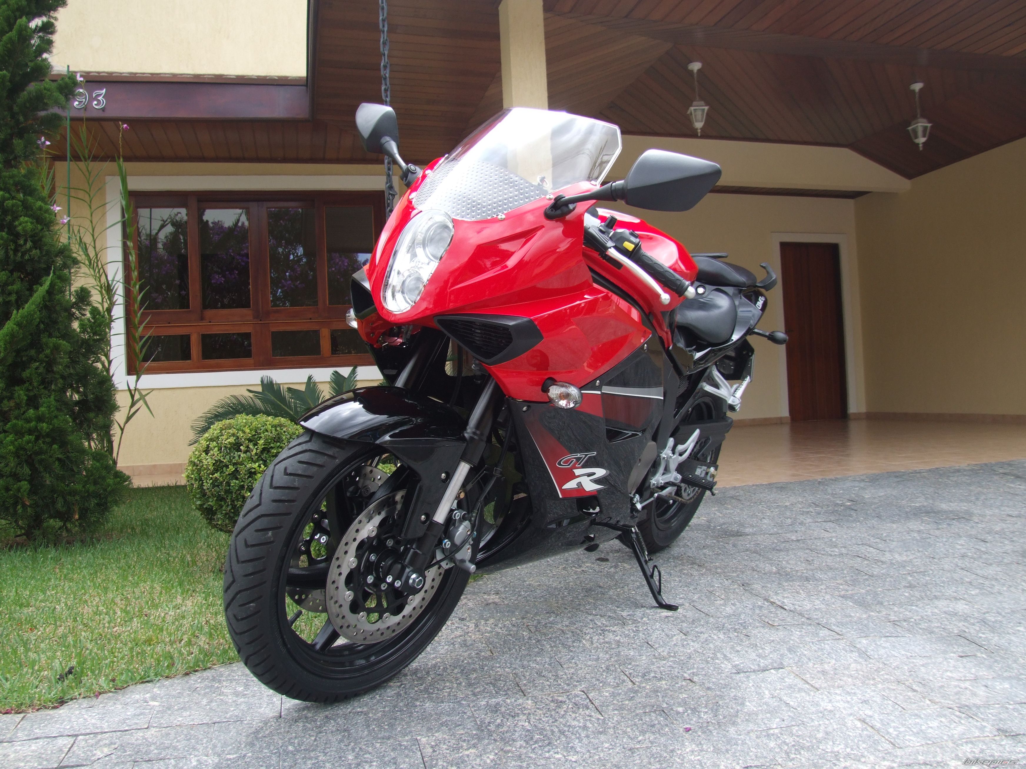 2010 HYOSUNG GT 250 R COMET | Picture 1928814 motorcycle photo